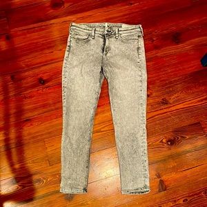 Rag & Bone Cate Mid-Rise Ankle a Skinny Jeans in Acid Wash, size 29